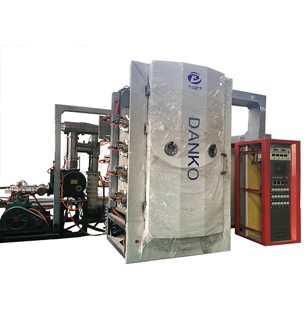 Как машина для многодугового ионного нанесения покрытия контролирует скорость осаждения и однородность толщины пленки сложной геометрии?